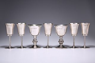 A SUITE OF FIVE CONTEMPORARY SILVER GOBLETS, by Warwickshire Reproduction S