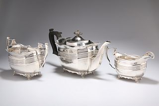 A SILVER THREE-PIECE TEA SERVICE,?by?Thomas Bradbury & Sons Ltd, teapot, Lo