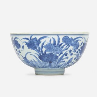 Chinese, Blue and White 'Lotus Pond' bowl