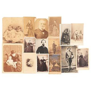 Cartes de visite and photopostcards of the Miramón family. Cruces y Campa/ Montes de Oca/ J. Ibarra/ J. Martínez Sánchez... Pieces: 15.