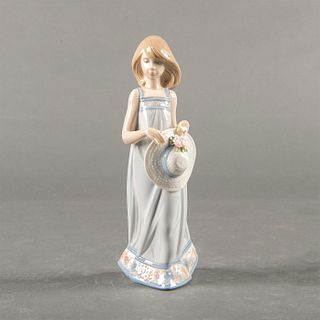 Lladro Figurine, Cathy 01005643