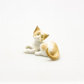 Lladro Porcelain Figurine, Surprised Cat 5114