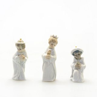 Lladro Miniature Ornamental Figurine Set, The 3 Kings 5729
