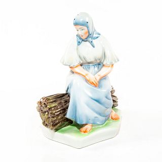 Large Zsolnay Porcelain Figurine, Peasant Woman