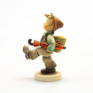 Goebel Hummel Figurine, The Happy Traveler