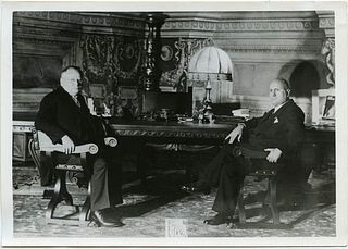 <br><br>Mussolini and Litvinoff, Rome 1933<br>18 x 13 cm<br>Meeting between Mussolini and Litvinoff in Rome. Aristotype with stamp and cliché by Tramp