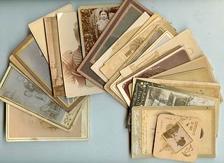 <br><br>Lot of 25  CDV<br><br>Lot of 25  CDV. Different tecniques and conditions. 23 CDV by italian photographers, 2 from other countries<br>Good cond