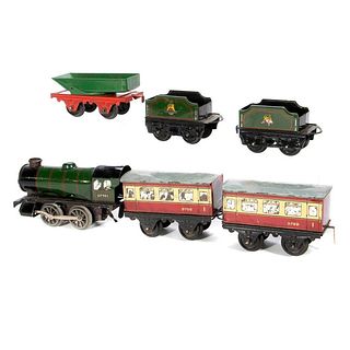 O Gauge Hornby 60985 Green wind up locomotive and tender with 3 cars and an extra tender