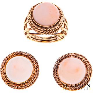 RING AND EARRINGS SET WITH CORALS. 14K YELLOW GOLD