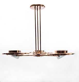 Lámpara de techo. Siglo XX. Diseño Moderno. Elaborado en latón dorado con pantallas de vidrio. Para 3 luces.