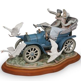 Lladro "Car In Trouble" Porcelain Sculpture