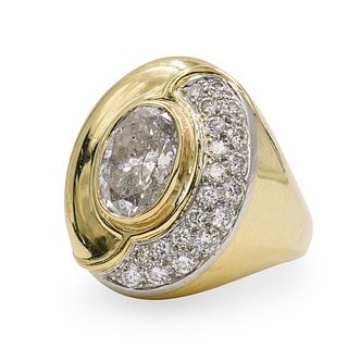 Vintage 18K & Oval Diamond Ring