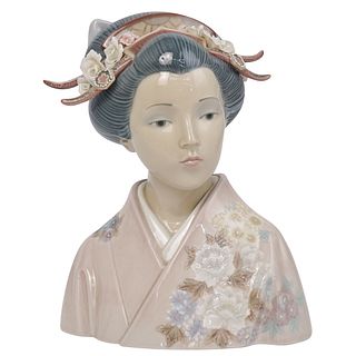 LLadro "Lady Of The East" Porcelain Bust