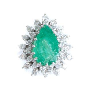 Vintage Emerald and Diamond Cocktail Ring