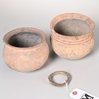 Group ancient Ban Chiang pottery jars and bracelet