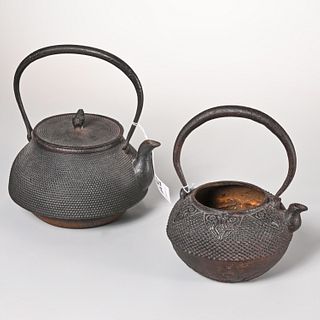 (2) Japanese cast iron Tetsubin teapots
