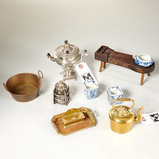 Group antique & vintage miniature housewares group