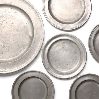 A COLLECTION OF 19TH CENTURY CONTINENTAL PEWTER