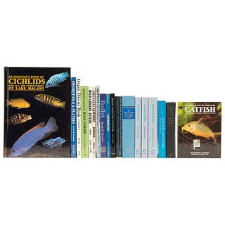 Libros sobre Peces. Fishing Tackle for Collectors/ Colored Atlas of Miniature Catfish/ Reproduction in Ref/ Labyrinth Fish... Pzs: 18.