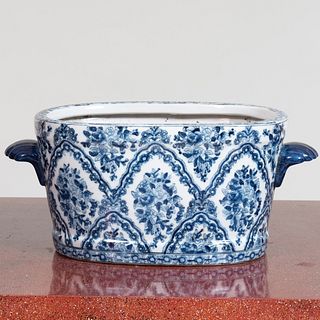 Small Chinese Porcelain JardiniÃ¨re