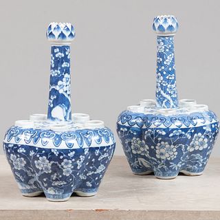 Two Chinese Blue and White Porcelain Garlic Mouth Tulip Vases