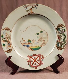 A finely drawn Chinese export cabinet plate having the
