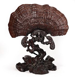 Inscribed Lingzhi Screen With Carved Zitan Wood Base