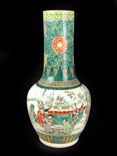 Kangxi Famille-Verte 'Figural' Rouleau Vase