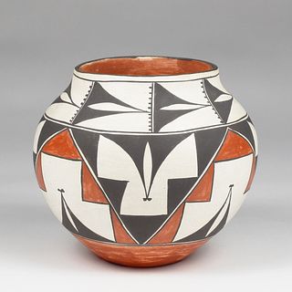 Grace Chino Acoma Pueblo Pot