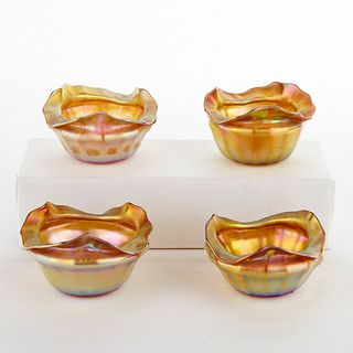 Set of 4 Quezal Glass Nut Dishes
