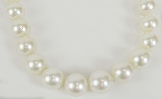 Lady's South Sea pearl necklace.