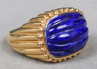 Vintage 14K Yellow Gold Carved Lapis Lazuli Ring