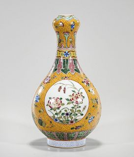 Chinese Enameled Porcelain Garlic Mouth Vase