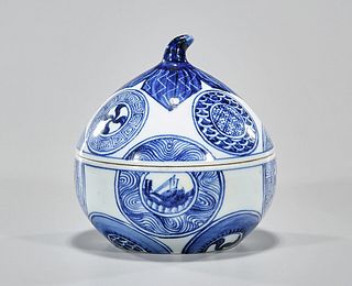 Chinese Blue and White Porcelain Covered Conainer