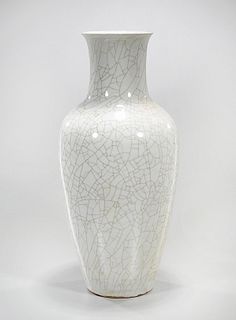 Chinese White Crackle Glazed Porcelain Vase