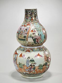 Chinese Enameled Porcelain Double Gourd Vase