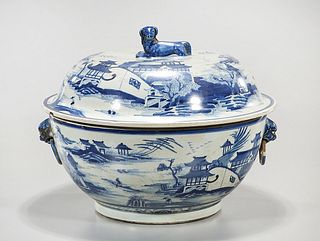 Chinese Blue and White Porcelain Covered Basin