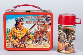 Signed King-Seeley tin Fess Parker lunch box