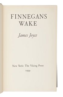 JOYCE, James (1882-1941). Finnegans Wake. New York: The Viking Press, 1939. 