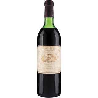 Château Margaux. Cosecha 1977. Grand Vin.  Premier Grand Cru Classé. Margaux. Nivel: en el hombro superior. ...