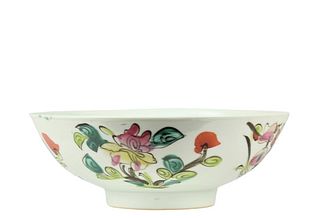 Antique Chinese Porcelain Famille Rose Bowl