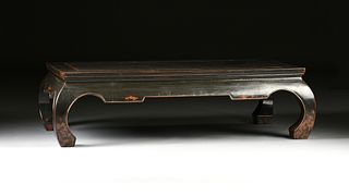 A CHINESE CHARCOAL BLACK LACQUERED WOOD COFFEE TABLE, MODERN,