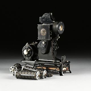 A FRENCH CINEMA PATHÉ BABY 9.5MM AMATURE MOVIE PROJECTOR WITH MOTOR, 1922-1935,