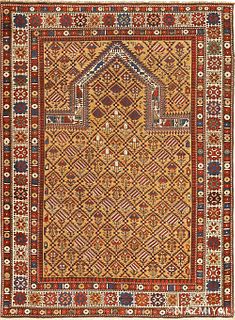 Antique Caucasian Dagestan rug , 4 ft 5 in x 5 ft 10 in ( 1.35 m x 1.78 m )