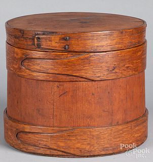 New England pine band box, 19th c.