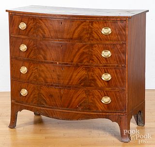 Federal mahogany bowfront chest of drawers