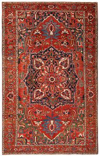 Antique Persian Heriz carpet, 9 ft 4 in x 15 ft 3 in ( 2.84 m x 4.65 m )