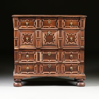 AN ENGLISH WILLIAM AND MARY CARVED OAK FOUR DRAWER CHEST, LATE 17TH/EARLY 18TH CENTURY,