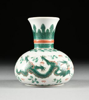 A NEAR PAIR OF CHINESE JIAJING STYLE FAMILLE VERTE "DRAGON" STEM CUPS, QING DYNASTY (1644-1912),