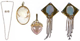14k Gold and Pearl Jewelry Assortment